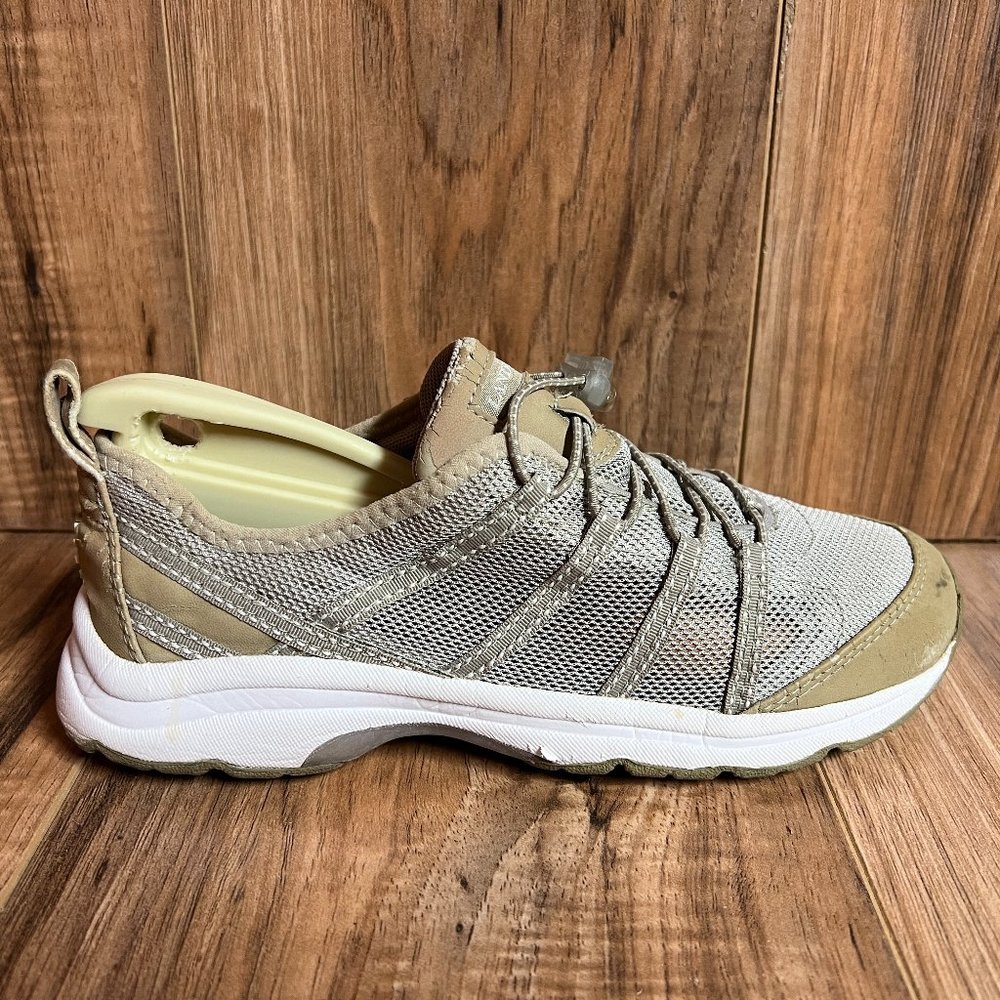 Land's End Womens Water Shoes Tan Brown White Mesh Bungee Athletic 1374 Size 6 B